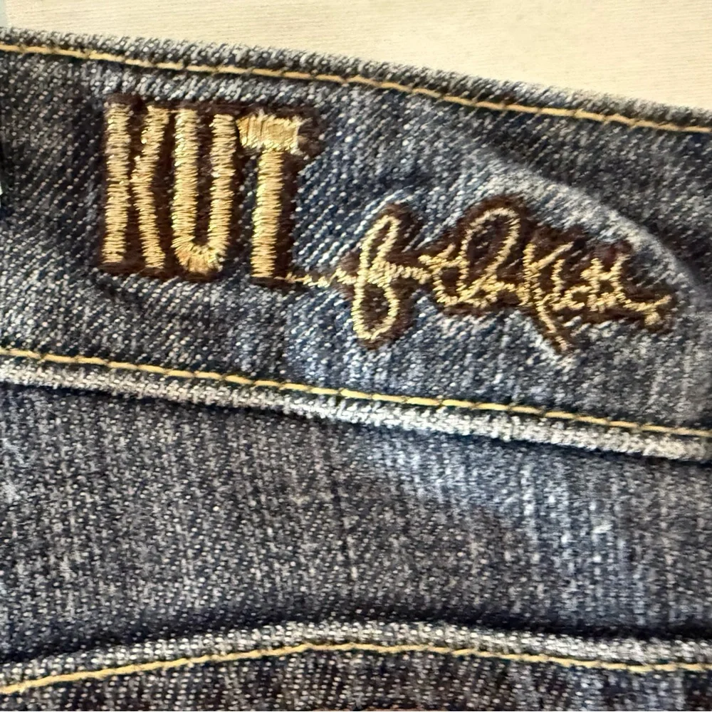 Kut From The Kloth‎ Jeans Style#KP011A3M03 EUC Size 14 90%Cotton 2% Spandex.